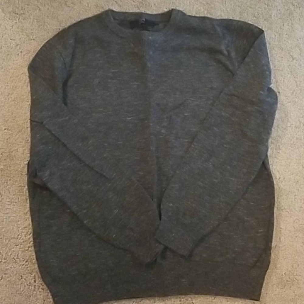 EUC Mens sweater